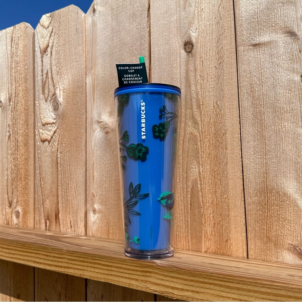STARBUCKS color-changing Blue Berry Corsage floral bird glittered tumbler 24oz.